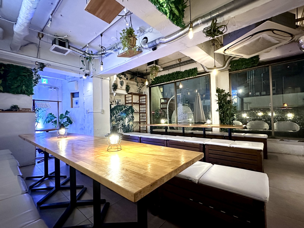 If you're planning a Halloween party in Shibuya, we recommend the Shibuya Garden Room!