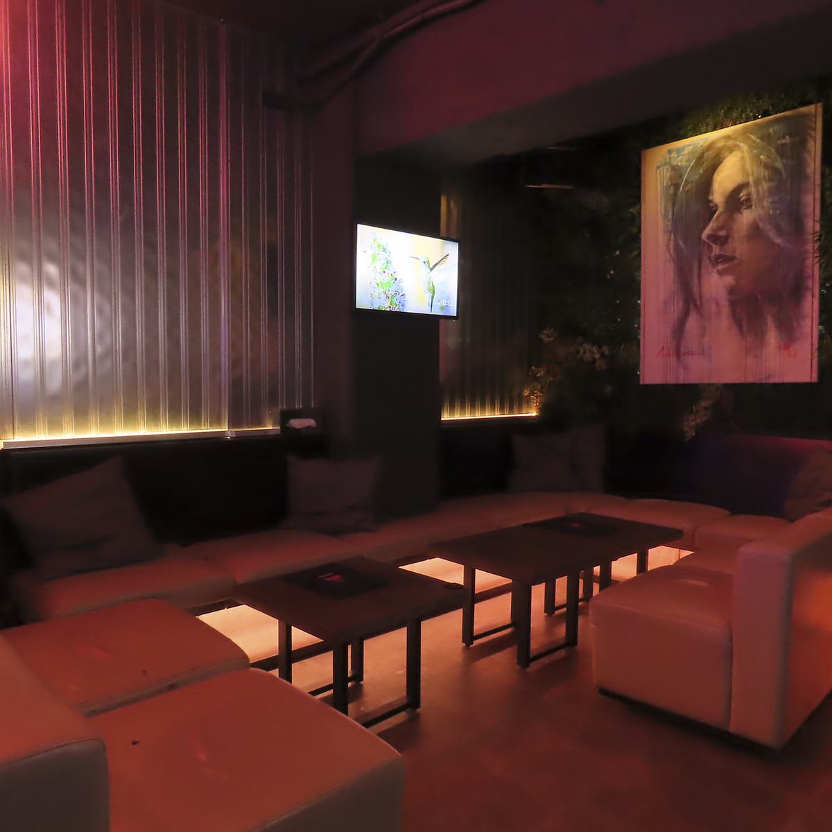 プライベート感のある空間でお楽しみくださいませ。