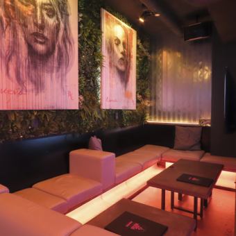 8～10名様用の個室です。