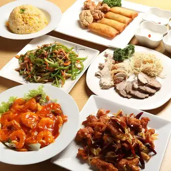 【中華コース】★飲み放題付き★エビチリソースや鶏肉の唐辛子炒めなど7品 4500円(税込)