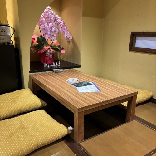 Sunken kotatsu seating available