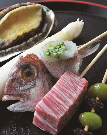 豪華!鮑串とA5牛ヒレ肉串付き最上の全17品コース【ウェルカムドリンク付】