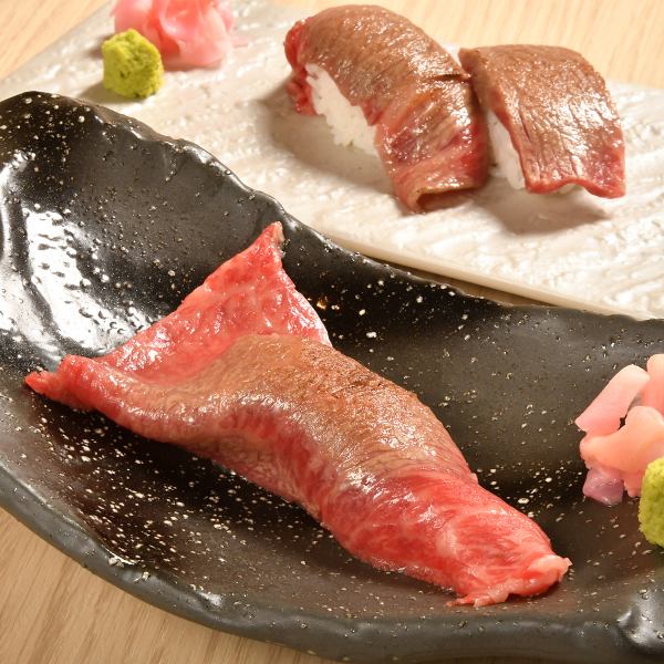 《Recommended!》 Deliciousness that melts in your mouth! Wagyu roasted nigiri / finest large-sized loin, wagyu fatty tuna, wagyu lean meat, wagyu warship