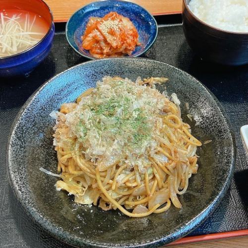 Yakisoba set meal