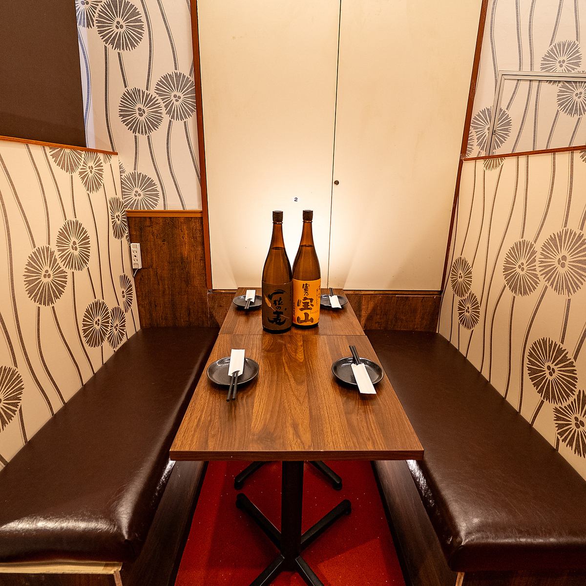 周りを気にせず過ごせる落ち着いた個室空間をご用意