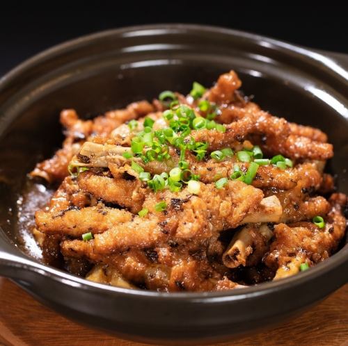 梅菜と鶏足の煮込み