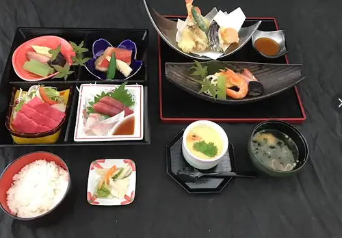 お刺身定食