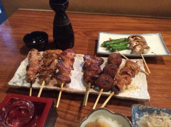[Kushiryu Enjoyment Course] 3,980 yen (tax included) with 8 specially selected charcoal-grilled skewers + 2 hours of all-you-can-drink