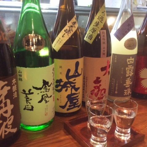 You can drink and compare recommended sake ♪