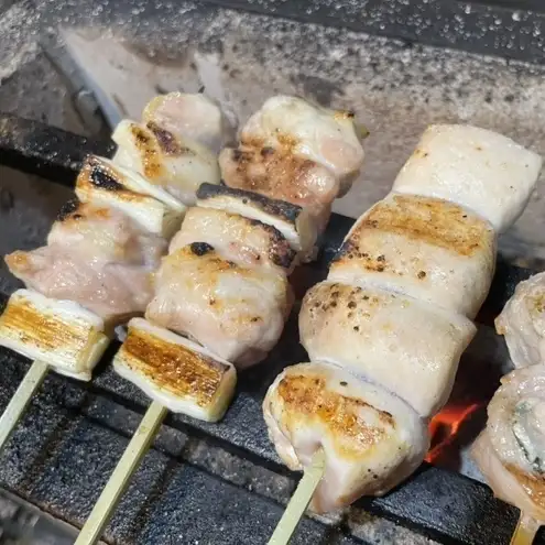 備長炭で焼いた炭火焼鳥がウリ!