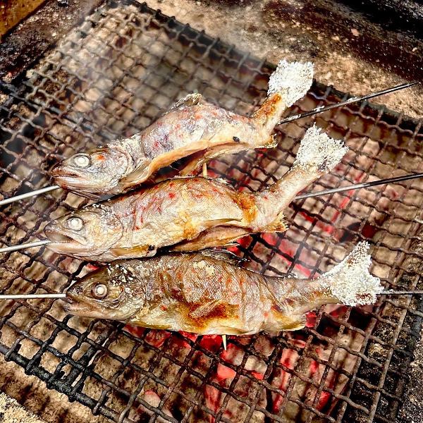 川魚のあまご料理