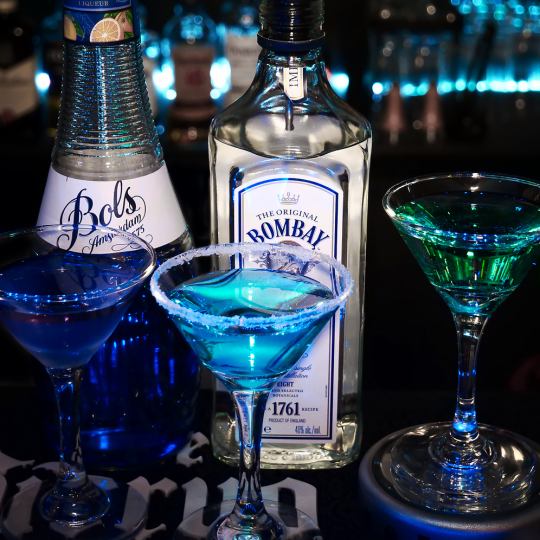 【カクテル500種以上！２H飲み放題】つまめるタパス3品付き♪　1800円