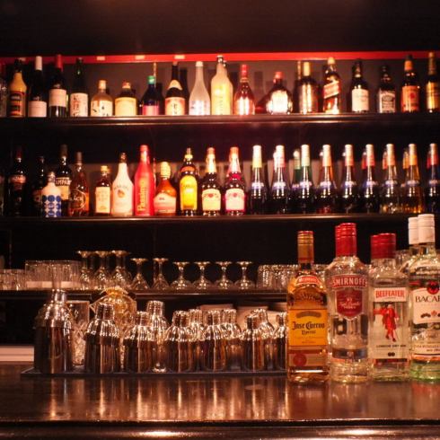 500種の本格カクテル飲み放題&フード4品付き♪1600円★