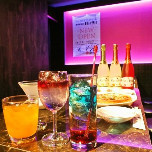 本格カクテルが200円で楽しめる♪合コン・誕生日・に最適♪