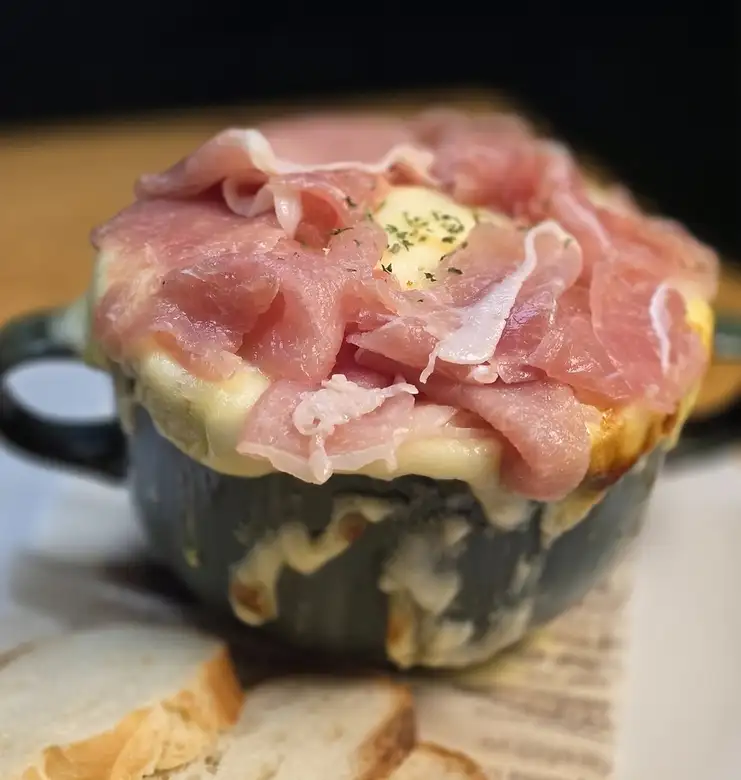 生ハムとコーンのゴールデンボルケーノパスタ