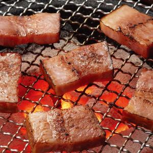 Delicious! Thick-sliced seared bacon / Juicy! Sausage / Garlic foil grilled