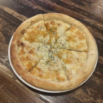 サーモンクリームピザ