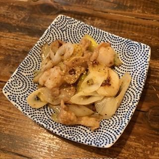 スパイシー！ねぎ塩牛ホルモン