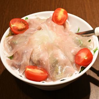 Prosciutto salad (half 470 yen)