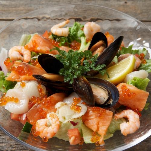 ラグジュアリー・シーフードサラダ　Luxury Seafood Salad