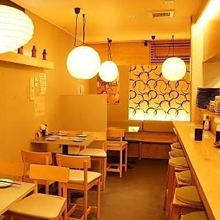 [Popular izakaya to enjoy at the counter!] The warm hideaway is very popular for drinking parties alone or with a small number of people♪
