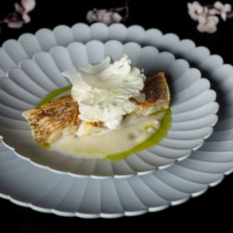 イタリアンに和テイストを加えて表現したコース