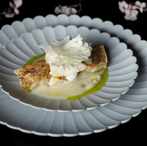 イタリアンに和テイストを加えて表現したコース