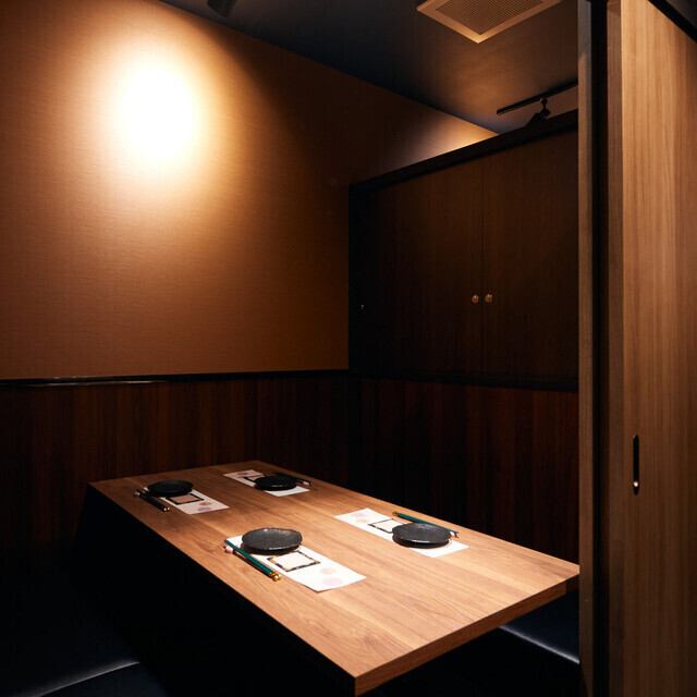 新宿 歌舞伎町で扉付き個室とA5黒毛和牛を楽しめる本格居酒屋