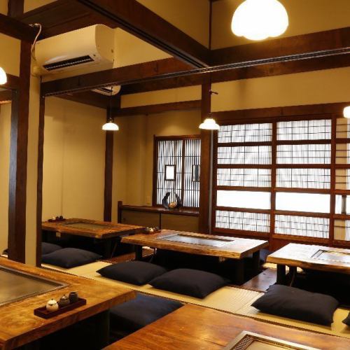 Moist and calm Japanese private room