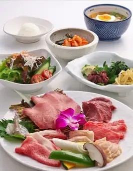 90分飲み放題付【宴会Aコース】上塩タンや和牛カルビ、ハラミなどを含む全12品 6600円(税込)