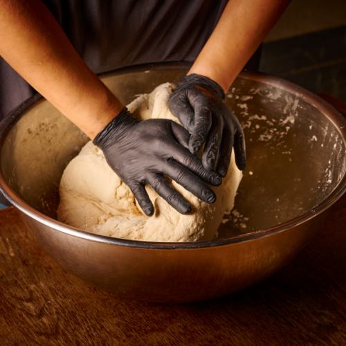 生地から手作りのピザ★