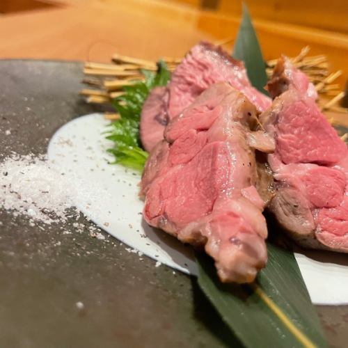 我們提供各種特色肉類菜餚