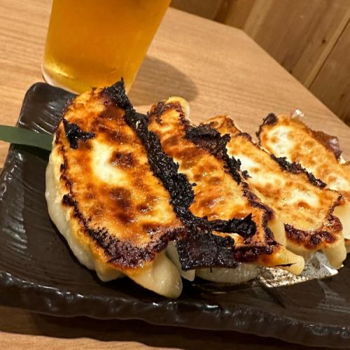 4 黑豬肉餃子