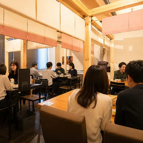 ■人目を気にせず、ゆったり寛げる完全個室席をご用意しております。季節ごとに変わるコースや仕入れにこだわった韓国料理、ジンギスカンお愉しみください。【単品飲み放題】【デザートプレート】のご用意もできます!!