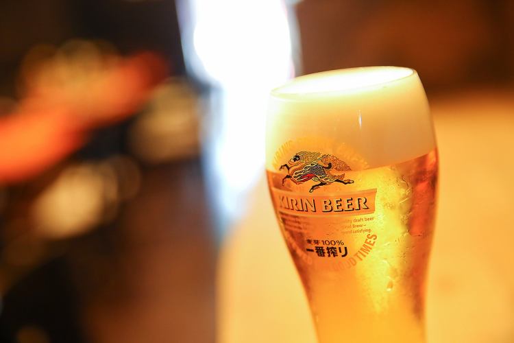 【共50种！】2,500日元含3种清酒和生啤酒的无限畅饮套餐