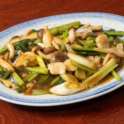 アワビとホタテと野菜の炒め