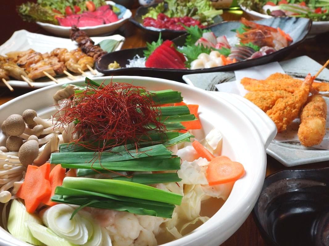 Our party courses are super hot! We have a wide variety of options, including the popular four-item hotpot course with two hours of all-you-can-drink included.
