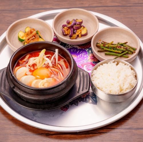 スンドゥブチゲ定食
