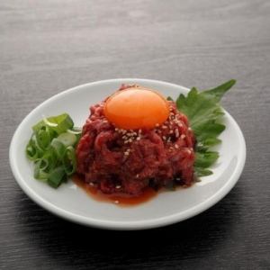 黒毛和牛ユッケ