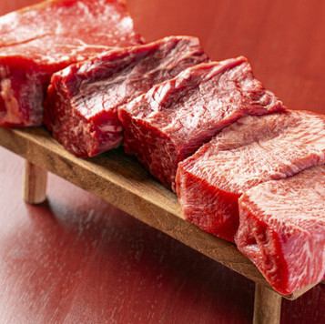 豪快・原価ぎりぎりの厚切り焼肉!焼肉の常識を覆します!