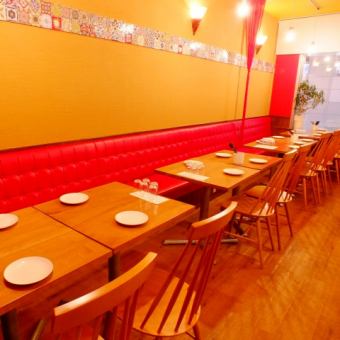 It can be reserved for 40 to 60 people! There is also a sofa seat for up to 14 people.Please feel free to contact the shop for reservations and consultations ♪ Banquet]