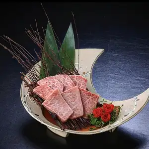 飛騨牛トモサンカク(ヒウチ)