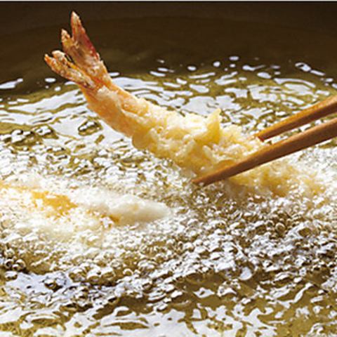 カラっとサクっと揚げたての天ぷら…美味しさは格別です！