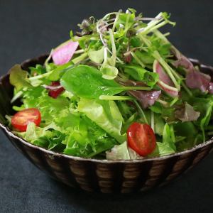 【ステーキご注文で】サラダ食べ放題！