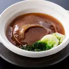 상어 지느러미의 모습과 야채의 시오 유토 냄비 끓인 밥