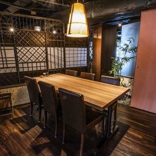 Please enjoy the leisurely passage of time in a private room filled with a Japanese atmosphere.Indirect lighting and a variety of Japanese decorations create a high-quality adult space! We have a wide variety of seats available, so you can enjoy yourself no matter who you come with or how many times you come♪ (Hachioji/Private room/Izakaya/All-you-can-eat/All-you-can-drink/Banquet/Girls' night/Entertainment/Local chicken/Seafood)