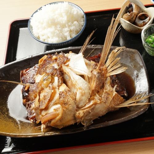 【旬の海鮮を贅沢に楽しめるラインナップ】