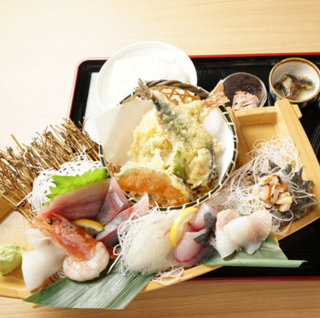 お得なランチセットをご用意しています◎お気軽にお越しください