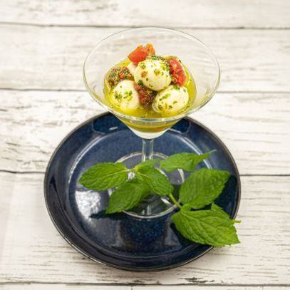 Petit Caprese