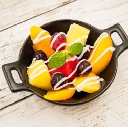 Ice Fruit (condensed milk sauce)